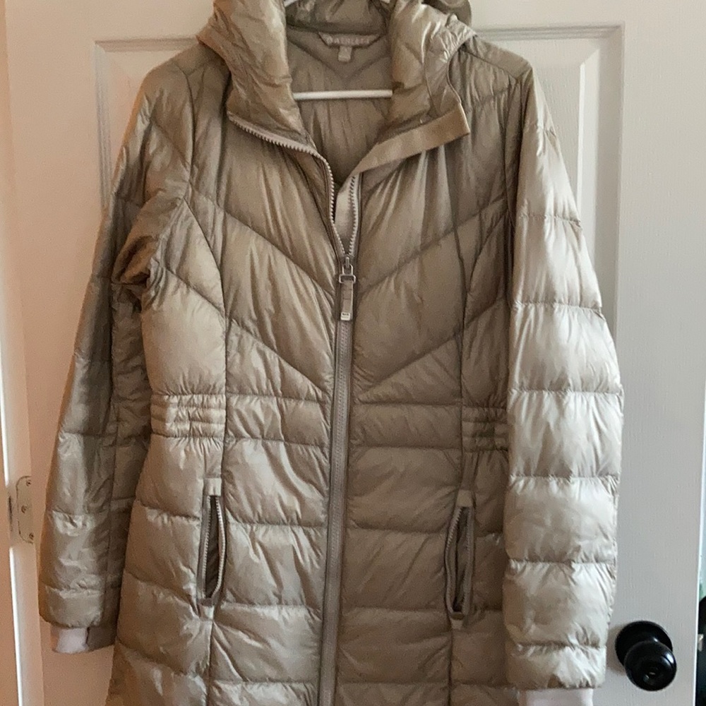 Athleta light down jacket